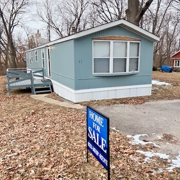 Thumbnail of mobile home