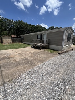 Thumbnail of mobile home