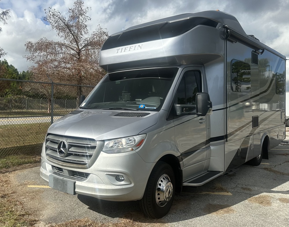 Photo of Rv
