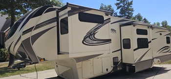 Thumbnail of RV