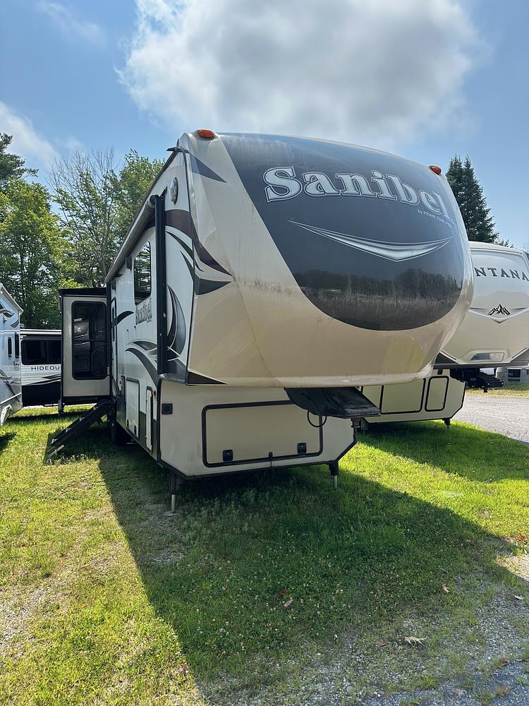 Photo of Rv