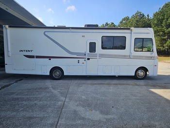 Thumbnail of RV