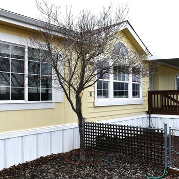 Thumbnail of mobile home