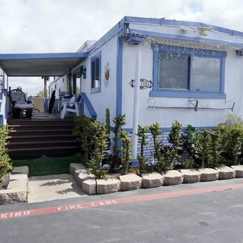 Thumbnail of mobile home