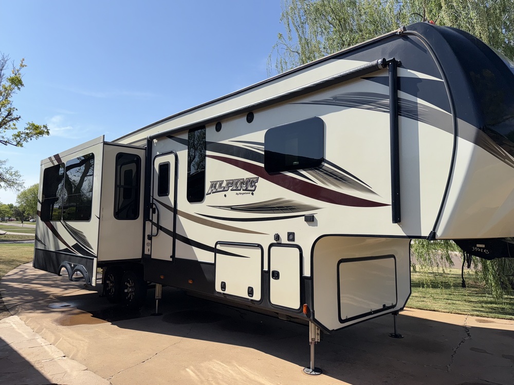 Photo of Rv