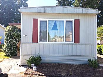 Thumbnail of mobile home