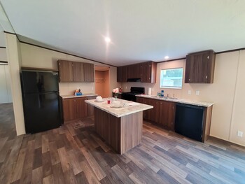 Photo of For Sale: 4-bedroom, 2-bathroom |  Centralia 82