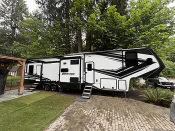 Thumbnail of RV