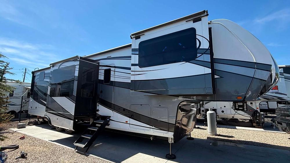 Photo of Rv