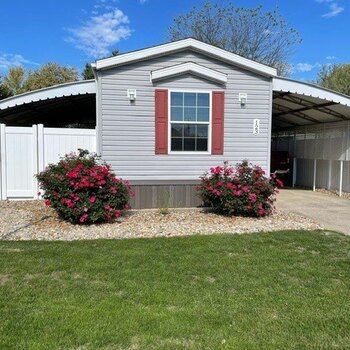 Thumbnail of mobile home
