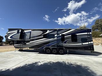 Thumbnail of RV