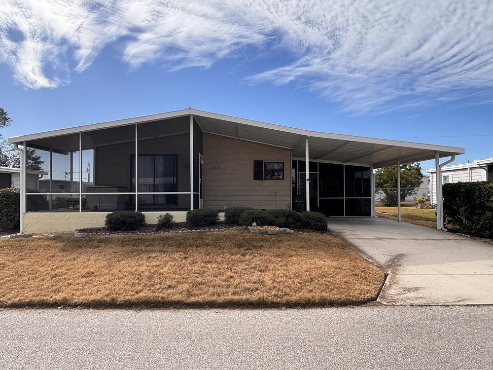 Camelot Lakes Village