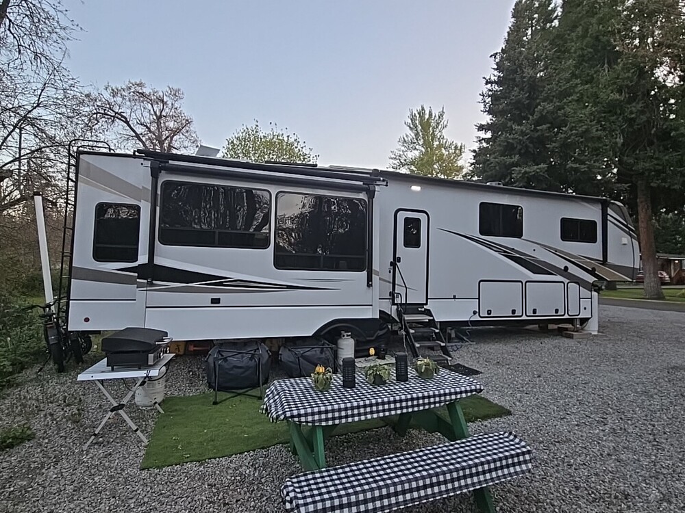 Photo of Rv