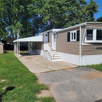 Thumbnail of mobile home