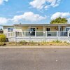 Mobile Home for Sale: Manufactured Home in Park - Double Wide Manufactured,Manufactured Home, Hillsboro, OR