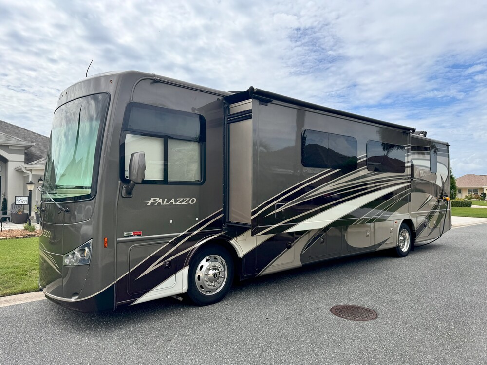 Photo of Rv