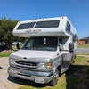 RV for Sale: 2001 26.5 MID-BATH