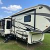 RV for Sale: 2016 CARDINAL 3250RL