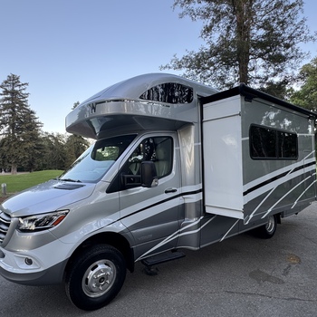 Thumbnail of RV