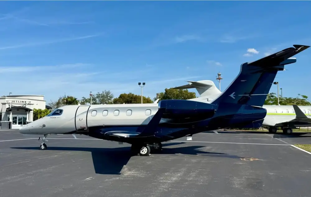 7608/embraer-phenom-300e-2021-flightmarket-id-7608-40180.webp