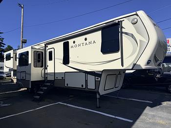 Thumbnail of RV