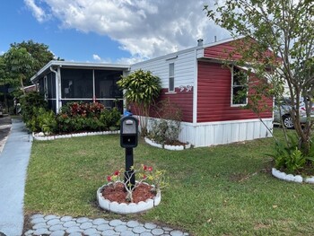 Thumbnail of mobile home