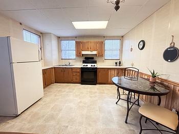 Photo of For Rent: 2-bedroom, 1-bathroom | Paradise Lane 1522 Wilkes Ave