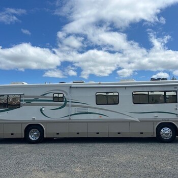 Thumbnail of RV