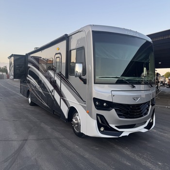 Thumbnail of RV