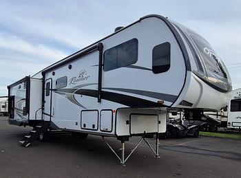 Thumbnail of RV