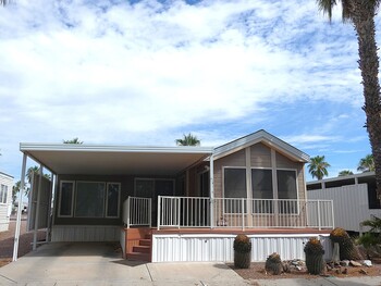 Thumbnail of mobile home