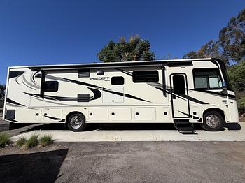 Thumbnail of RV