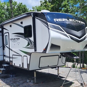 Thumbnail of RV