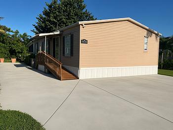 Thumbnail of mobile home