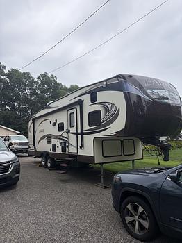 Thumbnail of RV