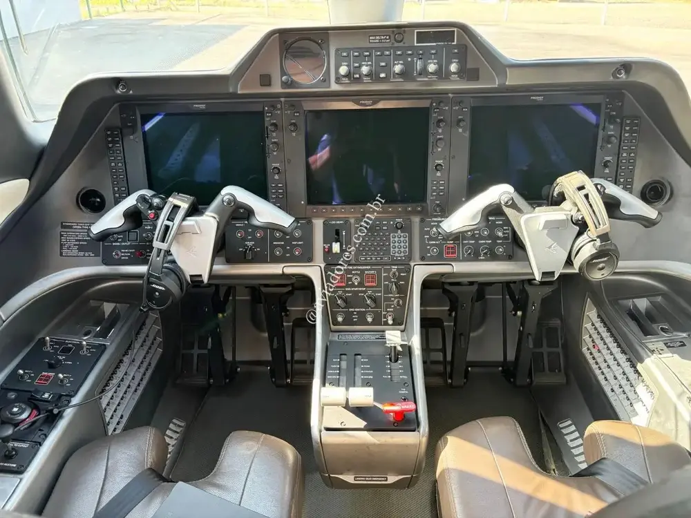 7399/embraer-phenom-100-2012-flightmarket-id-7399-29243.webp