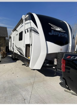 Thumbnail of RV