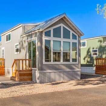 Thumbnail of mobile home