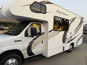 Thumbnail of RV