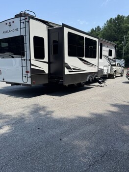 Thumbnail of RV