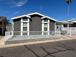 Thumbnail of mobile home