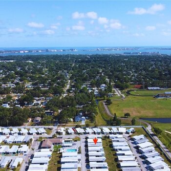 Thumbnail of mobile home