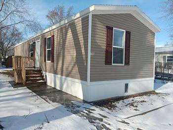 Thumbnail of mobile home