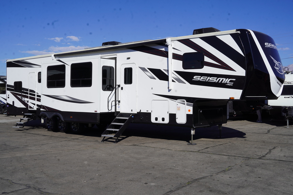 Photo of Rv