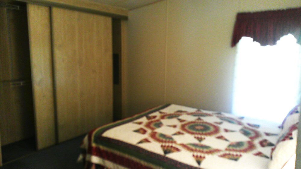 Lake Griffin Harbor Village