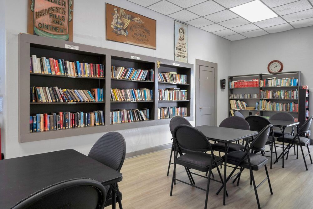 1205 Eddie Allen Rd Melbourne FL 32901 Others JMJ01366