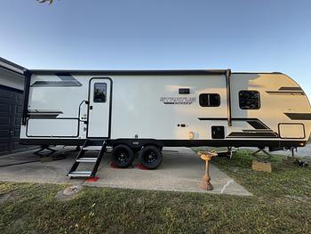 Thumbnail of RV