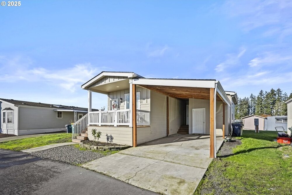 Photo of Mobile Home