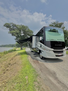 Thumbnail of RV