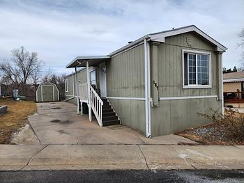 Thumbnail of mobile home